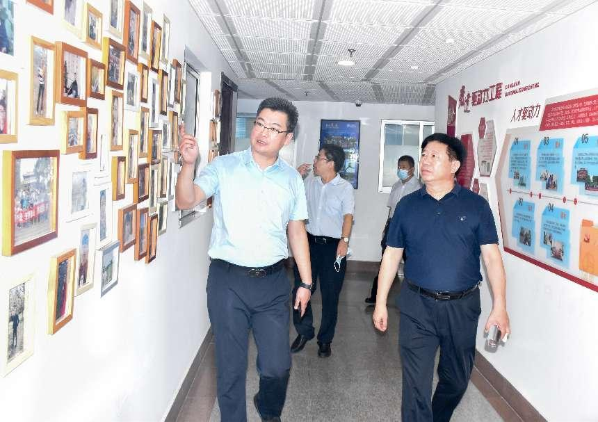 壽光市政協(xié)調(diào)研組蒞臨環(huán)球軟件 調(diào)研數(shù)字產(chǎn)業(yè)、數(shù)字城市建設(shè)情況