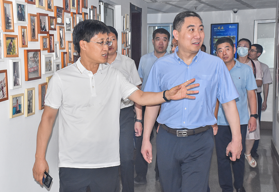 濰坊市司法局領導蒞臨環(huán)球軟件調研